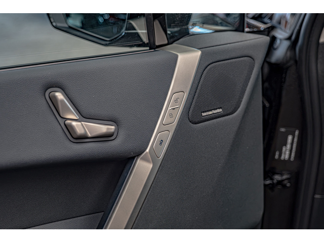 BMW IX xDrive 50/Harman Kardon/HuD/Камера 360/Амбиент/Laser light/ - автомобили, коли, обяви за нови и употребявани 7