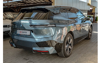 bmw-ix-xdrive-50-harman-kardon-swarovski-design-kamera-360-ambient - 4
