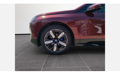 bmw-ix-xdrive40 - 4
