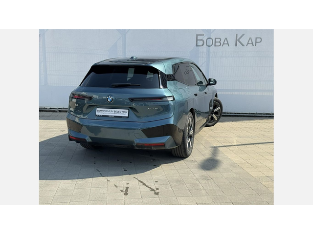 BMW iX xDrive40 - автомобили, коли, обяви за нови и употребявани 1