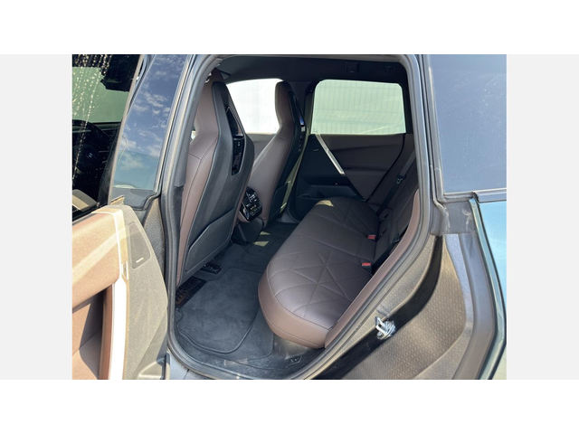 BMW iX xDrive40 - автомобили, коли, обяви за нови и употребявани 9