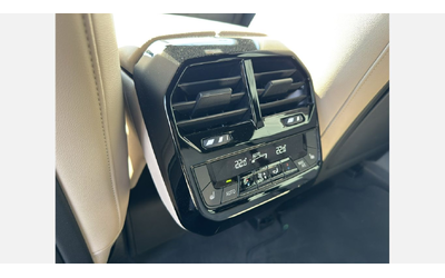 BMW iX xDrive40 - автомобили, коли, обяви за нови и употребявани 10