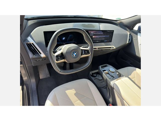 BMW iX xDrive40 - автомобили, коли, обяви за нови и употребявани 5