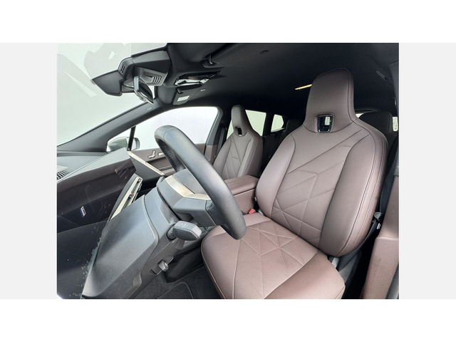 BMW iX xDrive40 - автомобили, коли, обяви за нови и употребявани 8