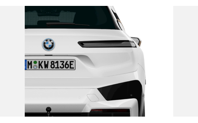 BMW iX xDrive40 - автомобили, коли, обяви за нови и употребявани 6