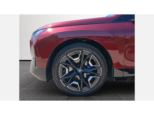 BMW iX xDrive50 - автомобили, коли, обяви за нови и употребявани 4