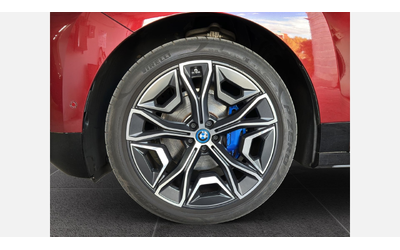 BMW iX xDrive50 - автомобили, коли, обяви за нови и употребявани 4