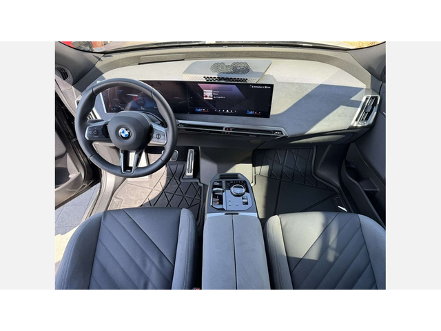 BMW iX xDrive60 - автомобили, коли, обяви за нови и употребявани 6