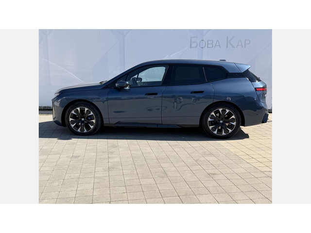 BMW iX xDrive60 - автомобили, коли, обяви за нови и употребявани 2