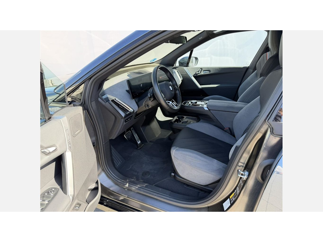 BMW iX xDrive60 - автомобили, коли, обяви за нови и употребявани 7