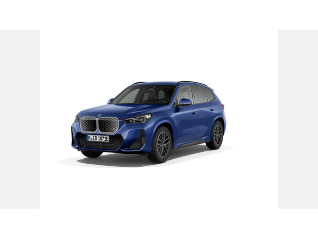 BMW iX1 eDrive20 - автомобили, коли, обяви за нови и употребявани 1