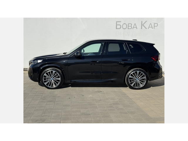 BMW iX1 xDrive30 - автомобили, коли, обяви за нови и употребявани 2