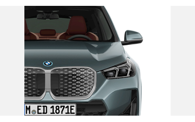 bmw-ix1-xdrive30 - 4