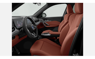 BMW iX1 xDrive30 - автомобили, коли, обяви за нови и употребявани 6