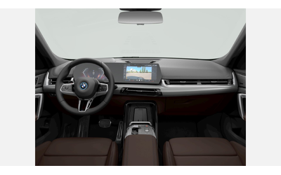 BMW iX1 xDrive30 - автомобили, коли, обяви за нови и употребявани 9