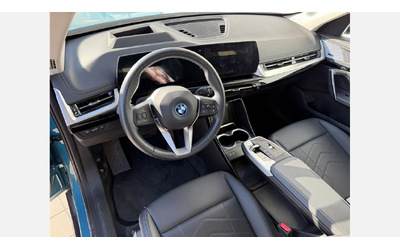 BMW iX1 xDrive30 - автомобили, коли, обяви за нови и употребявани 5