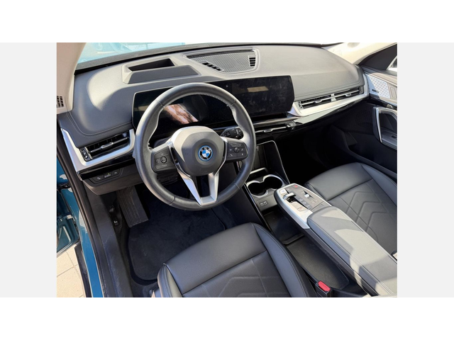BMW iX1 xDrive30 - автомобили, коли, обяви за нови и употребявани 5