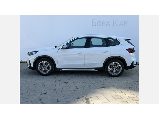 BMW iX1 xDrive30 - автомобили, коли, обяви за нови и употребявани 2
