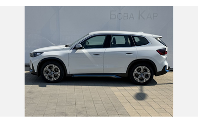 BMW iX1 xDrive30 - автомобили, коли, обяви за нови и употребявани 2