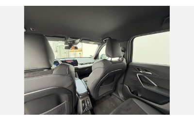 BMW iX1 xDrive30 - автомобили, коли, обяви за нови и употребявани 10