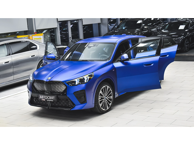 BMW iX2 xDrive30 M Sport - автомобили, коли, обяви за нови и употребявани 0