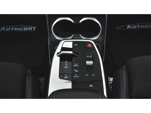 BMW iX2 xDrive30 M Sport - автомобили, коли, обяви за нови и употребявани 10