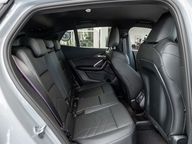 BMW iX2 30 xDrive Msport HuD - автомобили, коли, обяви за нови и употребявани 5