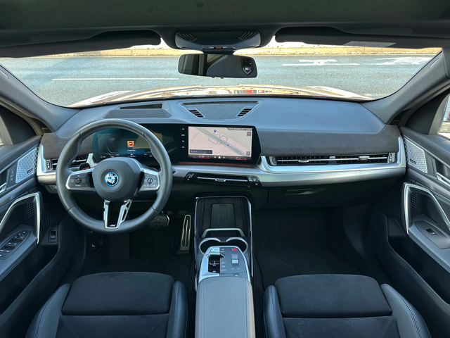 BMW iX2 Drive.Ass+ /Harman Kardon - автомобили, коли, обяви за нови и употребявани 6