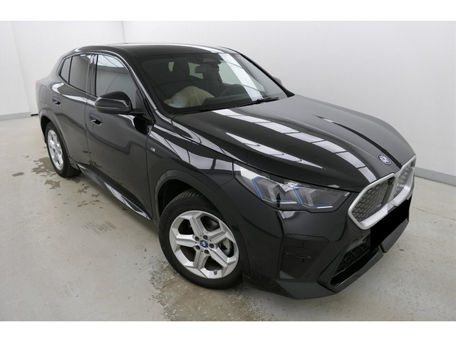 BMW iX2 iX2 eDrive20 - автомобили, коли, обяви за нови и употребявани 1