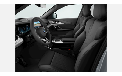 BMW iX2 xDrive30 - автомобили, коли, обяви за нови и употребявани 7