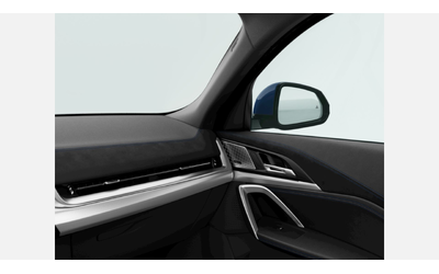 BMW iX2 xDrive30 - автомобили, коли, обяви за нови и употребявани 10