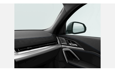 BMW iX2 xDrive30 - автомобили, коли, обяви за нови и употребявани 10