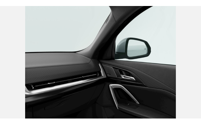 BMW iX2 xDrive30 - автомобили, коли, обяви за нови и употребявани 10