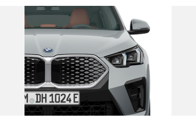 bmw-ix2-xdrive30 - 5