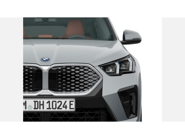 BMW iX2 xDrive30 - автомобили, коли, обяви за нови и употребявани 5
