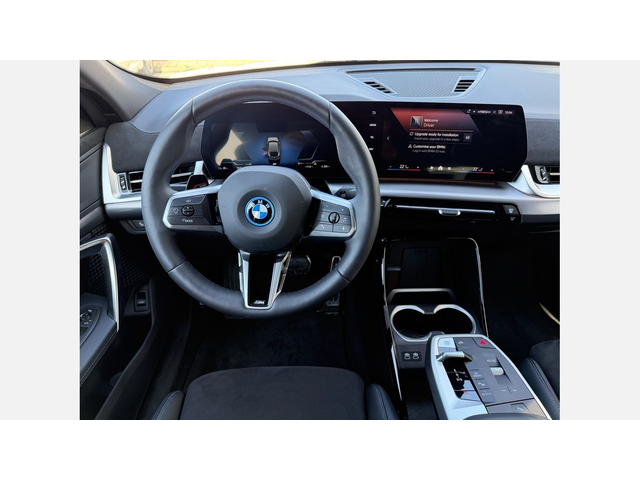 BMW iX2 xDrive30 - автомобили, коли, обяви за нови и употребявани 11