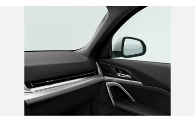 BMW iX2 xDrive30 - автомобили, коли, обяви за нови и употребявани 10