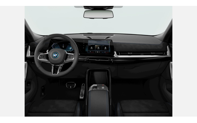 BMW iX2 xDrive30 - автомобили, коли, обяви за нови и употребявани 9