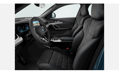 BMW iX2 xDrive30 - автомобили, коли, обяви за нови и употребявани 7