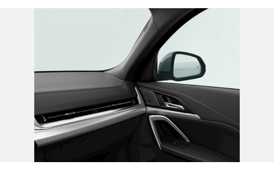 BMW iX2 xDrive30 - автомобили, коли, обяви за нови и употребявани 10