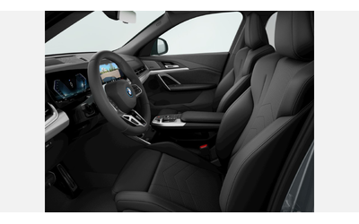 BMW iX2 xDrive30 - автомобили, коли, обяви за нови и употребявани 7