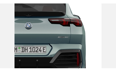 BMW iX2 xDrive30 - автомобили, коли, обяви за нови и употребявани 6