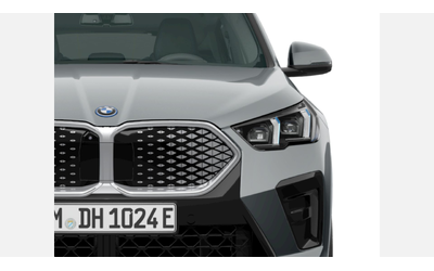 bmw-ix2-xdrive30 - 5