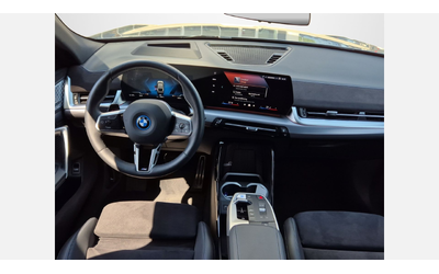 BMW iX2 xDrive30 - автомобили, коли, обяви за нови и употребявани 5