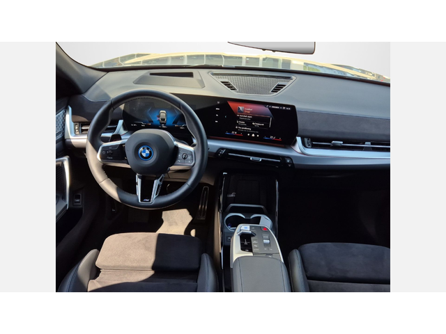 BMW iX2 xDrive30 - автомобили, коли, обяви за нови и употребявани 5