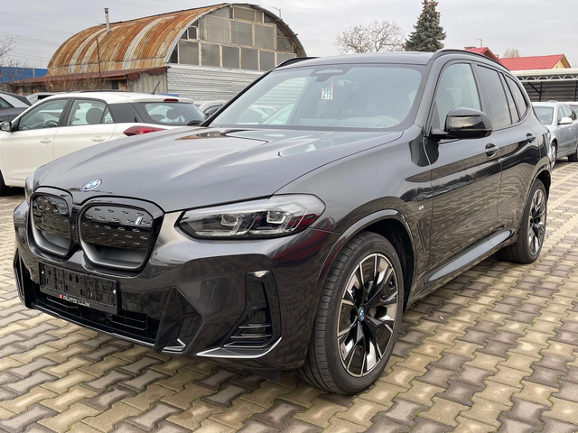 BMW iX3 M-paket/80kw/560km - автомобили, коли, обяви за нови и употребявани 2
