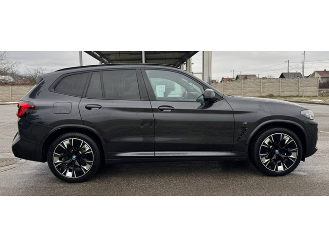 BMW iX3 iX3 M Sport - автомобили, коли, обяви за нови и употребявани 4
