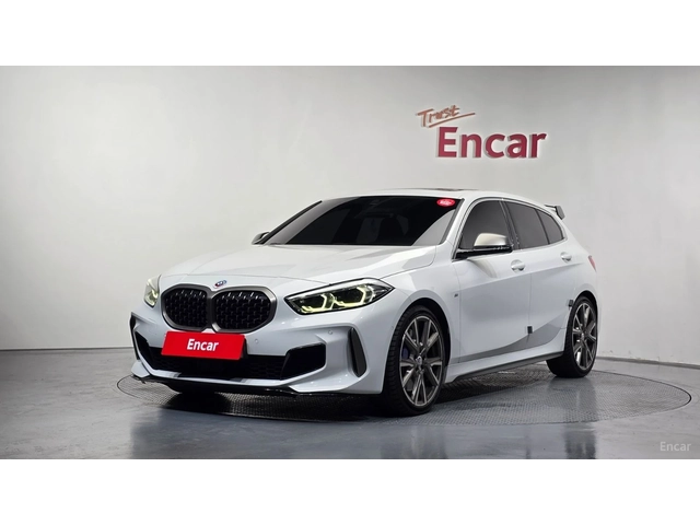 BMW M135 xDrive* ПОДГРЕВ* КАМЕРА* HEADUP* SUNROOF* - автомобили, коли, обяви за нови и употребявани 0
