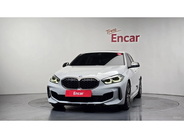 BMW M135 xDrive* ПОДГРЕВ* КАМЕРА* HEADUP* SUNROOF* - автомобили, коли, обяви за нови и употребявани 1