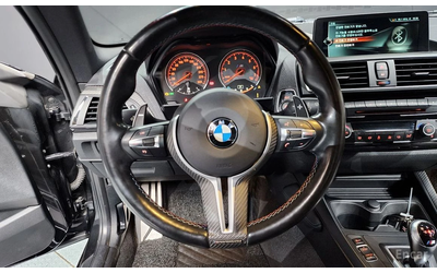 BMW M2 * КОЖА* ПОДГРЕВ* HARMAN KARDON* - автомобили, коли, обяви за нови и употребявани 11